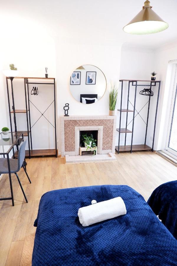 Comfortable And Cozy 4-Bedroom House Near The Hospital เคมบริดจ์ ภายนอก รูปภาพ